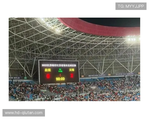 VAR取消绝杀球引发争议，主裁判观看回放后改判无效